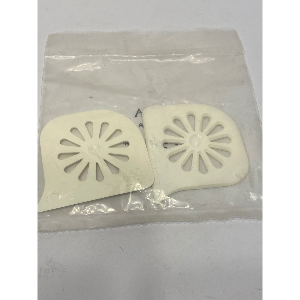 Rada Cutlery PanMate ScraperWhite New Daisy 2-Pack Made in USA